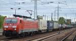 189 059-9 mit Containerzug am 17.09.15 Bhf.