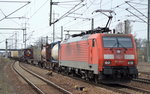 189 001-1 mit Containerzug am 03.04.16 Bhf.