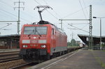 189 061-5 zum Kurzhalt mit Personalwechsel mit Containerzug am 11.07.16 Bf.