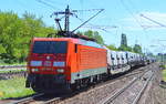 189 062-3 mit einem Transportzug fabrikneuer VW-Crafter aus polnischer Produktion am 01.06.17 Bf.