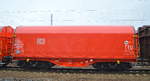 Drehgestell-Flachwagen für Coiltransporte mit Schiebeplanen der DB mit der Nr. 31 RIV 80 D-DB 4676 186-8 Shimmns-ttu 708.4 am 03.02.18 Bf. Flughafen Berlin-Schönefeld.