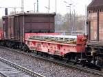 Schwertransport Drehgestell-Flachwagen der DB vom Typ Samms 489 mit Stahlplatten beladen am 29.12.11 Bhf.