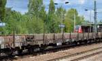 Drehgestell-Flachwagen mit Seitenborden der DB mit der Nr.