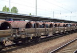 DB Drehgestell-Flachwagen beladen mit Drahtrollen mit der Nr.