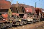 Da rieb ich mal wieder mir die Augen, in einem gemischten Güterzug entdeckte ich diesen rund 50 Jahre alten vierachsigen Schotterwagen der DB mit der Nr.