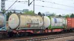Drehgestell-Taschenwagen der DB beladen mit zwei Kesselcontainern mit der Nr.