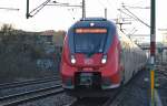 RB19 mit 442 332 bei der Einfahrt Bhf.