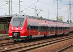 Der TALENT 2 der zuk�nftigen BR 442 der DB mit 442 720 (Aufdruck S-Bahn N�rnberg) auf Probefahrt bei der Durchfahrt im Bhf.