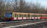 Viertel-Zug der Berliner S-Bahn 481 062-8/482 062-7 mit dem ATALA Schriftzug als S75 nacg Berlin-Wartenberg am 03.12.15 berlin-Hohenschönhausen.