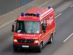 MB 818 D Fernmeldeeinsatzwagen und h�ufig das Begleitfahrzeug des ELW 3 Busses bei Gro�schadenereignissen der Berliner Feuerwehr mit modernster Kommunikationstechnik ausgestattet um eine st�rungsfreie