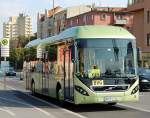 Im Moment testet nun endlich auch die BVG den neuen Hybridbustyp von VOLVO  Hybridbus 7900, hier auf der Strecke X49 Haltestelle S-Bhf.