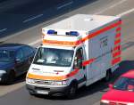 Ein IVECO Kastenmodul RTW des DRK Berlin, 25.03.10 Berliner Stadtautobahn H�he Kaiserdamm.