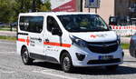 Das Deutsche Rote Kreuz Kreisverband an der havel e.V. mit einem Opel Vivaro am 29.04.26 H�he Brandenburg Hbf. 