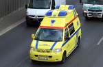 Ein VW Hochdach Krankentransporter der Fa.
