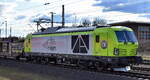 Regiobahn Bitterfeld Berlin GmbH, Bitterfeld-Wolfen [D] mit der geleasten Alpha Trains Vectron Dual Lok  248 038  [NVR-Nummer: 90 80 2248 038-2 D-RBB] und einem PKW-Transportzug (leer) Richtung