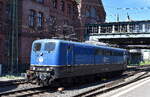 Eisenbahngesellschaft Potsdam mbH, Potsdam (EGP) mit ihrer  151 085-8  (NVR:  91 80 6151 085-8 D-EGP ) nach �bergabe eines Zementstaubzuges am 23.06.26 H�he Bahnhof Hamburg-Harburg.