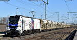 HHPI - Heavy Haul Power International GmbH, Erfurt [D] mit der geleasten ELP Eurodual Lok  20-03  [NVR-Nummer: 90 80 2159 203-9 D-ELP] und einem Baustofftransportzug (Sand) am 18.03.25 Höhe