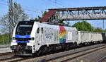 HHPI - Heavy Haul Power International GmbH, Erfurt [D] mit der geleasten ELP Eurodual Lok  21-237  [NVR-Nummer: 90 80 2159 237-7 D-ELP] und einem Baustoffschüttgutwagenzug am 29.04.25 Höhe