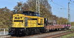 KGT Gleis- und Tiefbau GmbH, Berlin mit ihrer  203 728  [NVR-Nummer: 92 80 1203 135-9 D-KGT] und einigen Güterwagen bei den Gleisbauarbeiten Nähe Bahnhof Magdeburg-Neustadt, 06.11.25 