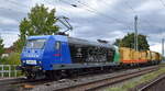 NeSA Eisenbahn-Betriebsgesellschaft Neckar-Schwarzwald-Alb mbH, Rottweil [D] mit ihrer  145 044-4  [NVR-Nummer: 91 80 6145 044-4 D-NeSA] mit SPENO Schienenschleifzug Typ RR 16 MS-6  „Rail