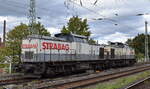 STRABAG BMTI Rail Service GmbH mit ihre beiden V 100 Loks  203 841-2  [NVR-Nummer: 92 80 1203 841-2 D-BRS] +  203 166-4  [NVR-Nummer: 92 80 1203 166-4 D-BRS] am 18.09.25 Höhe Bahnhof