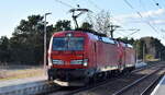 DB Cargo AG, Mainz [D] mit der Doppeltraktion Vectrons   193 035  [NVR-Nummer: 91 80 6193 035-3 D-DB] +  193 367  [NVR-Nummer: 91 80 6193 367-0 D-DB] Richtung Ziltendorf EKO am 08.04.26 Höhe Bahnhof Wiesenau.