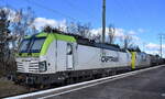 ITL - Eisenbahngesellschaft mbH, Dresden [D] mit ihrer  193 898-4 , Name:  Falk  (NVR:  91 80 6 193 898-4 D-ITL ) mit   185 542-8  [NVR-Nummer: 91 80 6185 542-8 D-ITL] und Kesselwagenzug (für