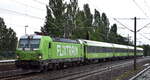 FlixTrain GmbH, München [D] mit der geleasten ELL Vectron  193 443  [NVR-Nummer: 91 80 6193 443-9 D-ELOC] und Wagengarnitur Richtung Berlin Hbf.