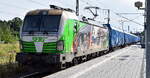SETG - Salzburger Eisenbahn TransportLogistik GmbH, Salzburg [A] mit der geleasten ELL Vectron  193 219  [NVR-Nummer: 91 80 6193 219-3 D-ELOC] und einem Containerzug f�r Holzhackschnitzel (leer) am 16.06.26 Durchfahrt Bahnhof Lutherstadt Wittenberg Hbf.