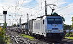 METRANS Rail s.r.o., Praha [CZ] mit ihrer  386 016-0  [NVR-Nummer: 91 54 7386 016-0 CZ-MT] und einem Containerzug am 24.09.25 Höhe Bahnhof Magdeburg-Neustadt.