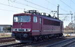Bahnbetrieb Gera GmbH, Gera mit ihrer  250 137-7  [NVR-Nummer: 91 80 6155 137-3 D-GERA], aktuell untervermietet? am 19.03.26 Höhe Bahnübergang Rodleben.