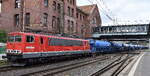 Leipziger Dampf KulTour GbR, Leipzig mit ihrer  155 059-9  (NVR:  91 80 6155 059-9 D-LDK ) und einem Ganzzug gedeckter Sch�ttgutwagen am 28.07.26 H�he Bahnhof Hamburg-Harburg.