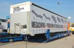 Huckepack System f�r LKW-Auflieger, hier der Niederflurwagen vom Typ Sdgnss 100 eingestellt in Schweden f�r die Green Cargo mit der Nr.