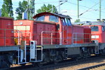 Völlig überraschend und mit höchst untypischen Loktypen hier Nordosten präsentierte sich dieser Lokzug bei der Durchfahrt am 22.07.16 im Bf.