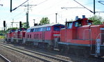 Völlig überraschend und mit höchst untypischen Loktypen hier Nordosten präsentierte sich dieser Lokzug bei der Durchfahrt am 22.07.16 im Bf.