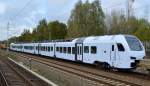 Überführungsfahrt eines fabrikneuen fünfteiligen FLIRT für die DB Regio (94 80 0429 620-8 D-DB) durch die hvele Lok V160.5 (203 143-3) am 21.10.14 in