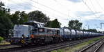 NeS - Netzwerkbahn Sachsen GmbH, Dresden [D] mit der geleasten Nexrail AssetCo Diesellok DE 18, Name:  Karlotta  [NVR-Nummer: 92 80 4185 121-5 D-NXRL] und einem Tankcontainerzug am 01.08.25 Höhe