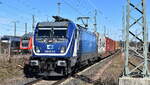 ČD Cargo a.s., Praha [CZ]  mit ihrer  388 013-5  [NVR-Nummer: 91 54 7388 013-5 CZ-CDC] und einem Containerzug am 02.03.26 Durchfahrt Bahnhof Lutherstadt Wittenberg Hbf.