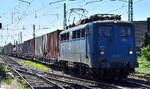 Eisenbahngesellschaft Potsdam mbH, Potsdam (EGP) mit ihrer  139 285-1  (NVR:  91 80 6139 285-1 D-EGP ) und einem Containerzug am 29.07.26 H�he Bahnhof magdeburg-Neustadt. Viele Gr��e an den Tf. !!
