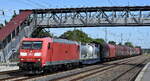 DB Cargo AG, Mainz [D] mit ihrer  185 064-3  [NVR-Nummer: 91 80 6185 064-3 D-DB] und einem gemischten Güterzug Richtung Rbf.