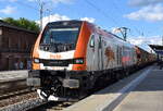 LTE Germany GmbH, Kassel [D] mit der von hvle untervermieteten ELP Eurodual Lok  159 274  [NVR-Nummer: 90 80 2159 274-0 D-ELP] und einem Getreidezug am 09.06.26 Durchfahrt Bahnhof Ruhland.