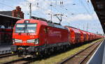DB Cargo AG, Mainz [D] mit ihrer  193 395  [NVR-Number: 91 80 6193 395-1 D-DB] und einem Kalizug am 03.06.25 Höhe Bahnhof Stendal Hbf
