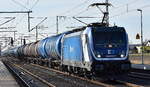 ČD Cargo a.s., Praha [CZ] mit ihrer  388 012-7  [NVR-Nummer: 91 54 7388 012-7 CZ-CDC] und einem Kesselwagenzug am 20.03.25 Höhe Bahnhof Rodleben.