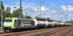ITL - Eisenbahngesellschaft mbH, Dresden [D] mit ihrer  185 548-6  [NVR-Nummer: 91 80 6185 548-5 D-ITL] und einem Ganzzug Druckgaskesselwagen (für Propen) beim Kurzhalt zum Personalwechsel im