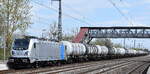 Die neue Railpool GmbH, München [D]  188 143  [NVR-Nummer: 91 80 6188 143-2 D-Rpool], Tagesmieter? mit einem Kesselwagenzug am 16.04.26 Durchfahrt Bahnhof Saarmund.