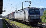 PKP CARGO S.A., Warszawa [PL] mit hrer Vectron  EU46-513  [NVR-Nummer: 91 51 5370 025-6 PL-PKPC] und einem KLV-Zug am 25.07.26 H�he Bahnhof magdeburg-Neustadt.