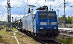 PRESS - Eisenbahn-Bau- and Betriebsgesellschaft Pressnitztalbahn mbH, Jöhstadt [D] mit ihrer  185 062-4  [NVR-Nummer: 91 85 4482 032-0 CH-PRESS] und einem nur halb ausgelastetem PKW-Transportzug