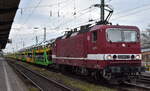 DeltaRail GmbH, Frankfurt (Oder) mit ihrer  243 972-7 , Name:  Emma  (NVR:  91 80 6143 972-8 D-DELTA ) und einem PKW-Transportzug (fabrikneue VW T-Roc u.