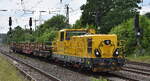 DB InfraGO AG, Frankfurt (M), Fahrzeugnutzer: Instandsetzung/Maschinenpool mit ihrer Hybridlok  1004 506  (NVR:  90 80 1004 506-4 D-DBMP ) und einem Transportzug Langschienen am 02.06.26 H�he Bahnhof Saarmund.