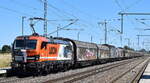 LOCON LOGISTIK & CONSULTING AG, Berlin [D] mit der geleasten northrail Smartron  192 060-2    [NVR-Nummer: 91 80 6192 060-2 D-NRAIL] und einem Ganzzug Schiebewandwagen am 01.07.25 Höhe Bahnhof